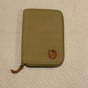 Fjallraven Canvas Wallet